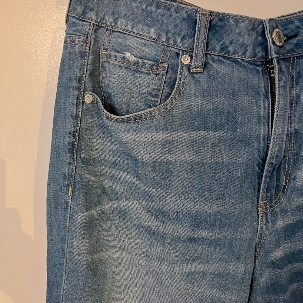 American Eagle Distressed Blue  Jean